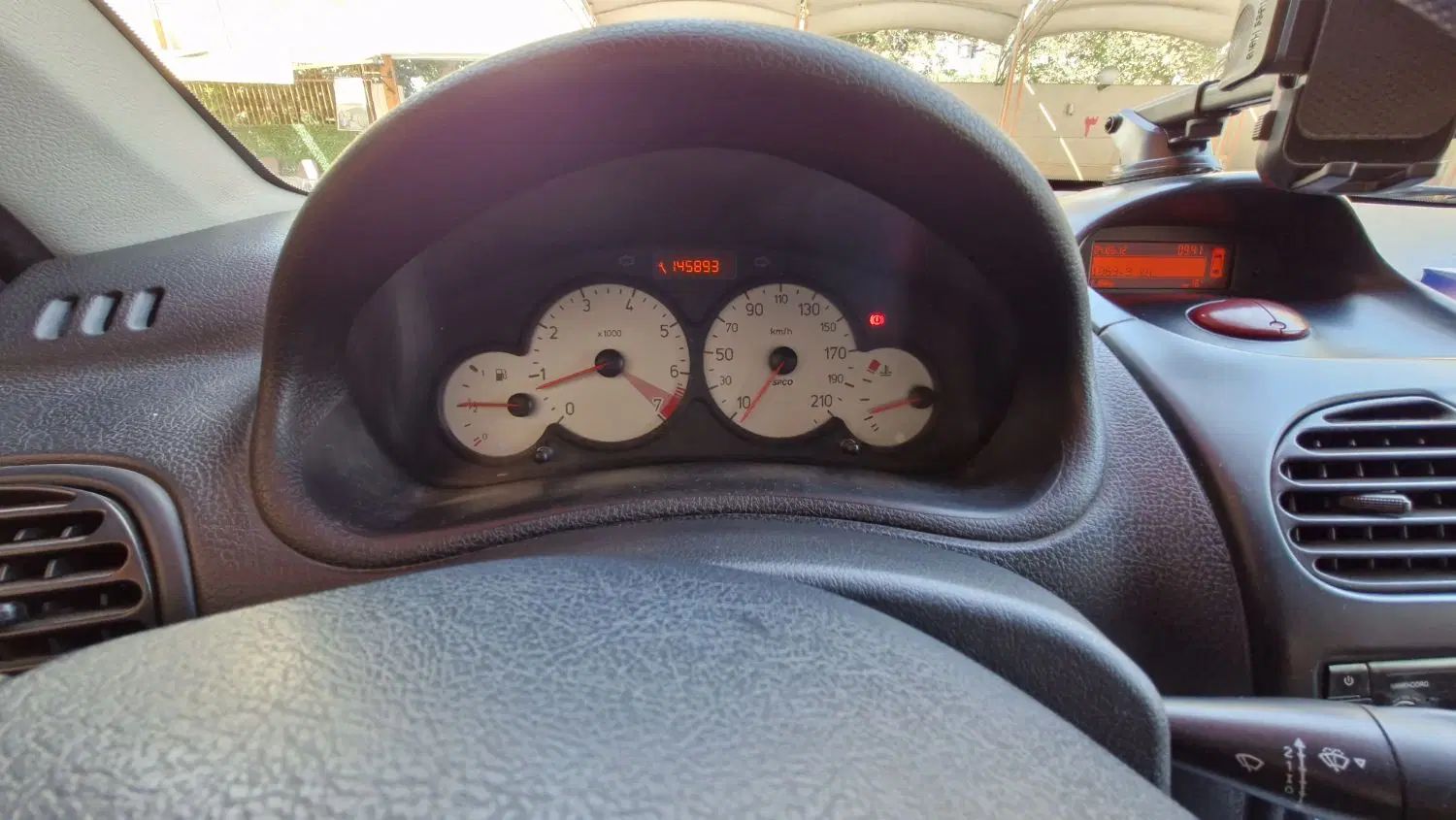 پژو ۲۰۶ صندوق دار v8 - 1398