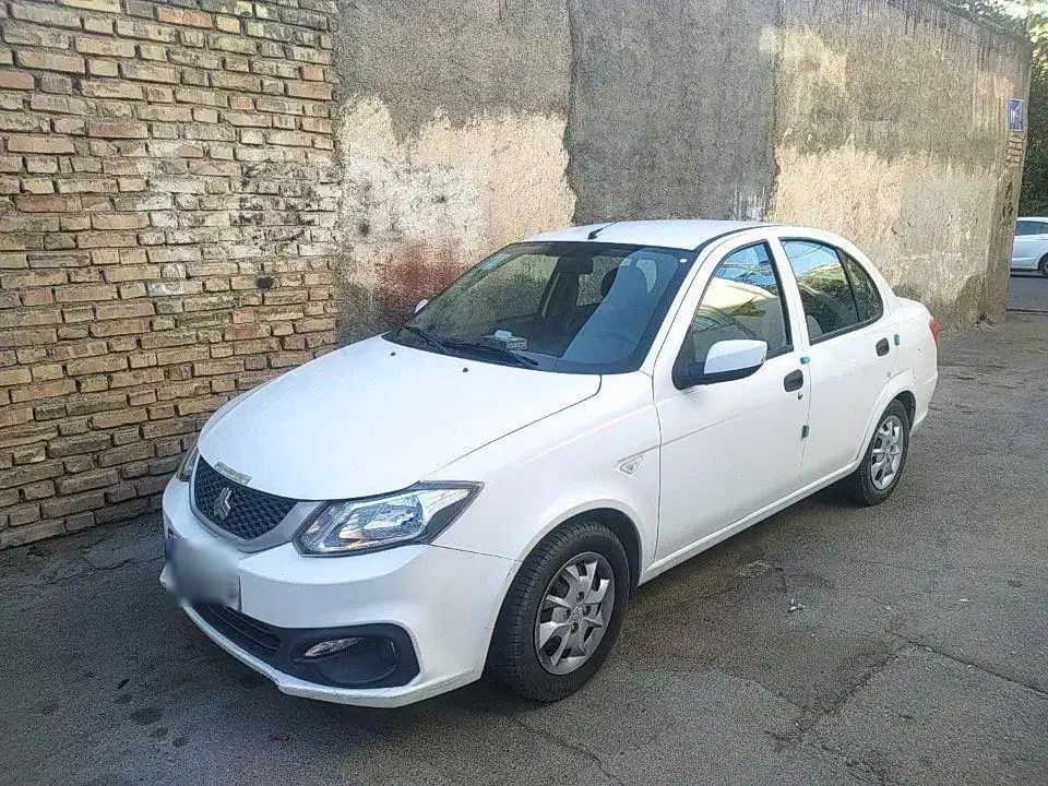 ساینا S دنده‌ای معمولی - 1400