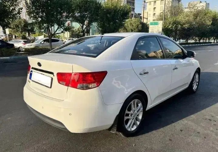 کیا سراتو 2.0 لیتر اتوماتیک GT لاین - 2018