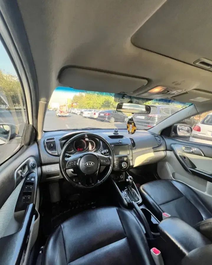 کیا سراتو 2.0 لیتر اتوماتیک GT لاین - 2018