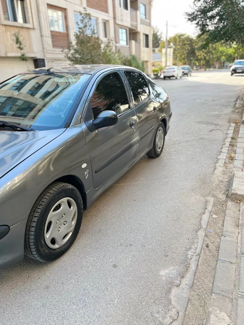 پژو ۲۰۶ صندوق دار v8 - 1394