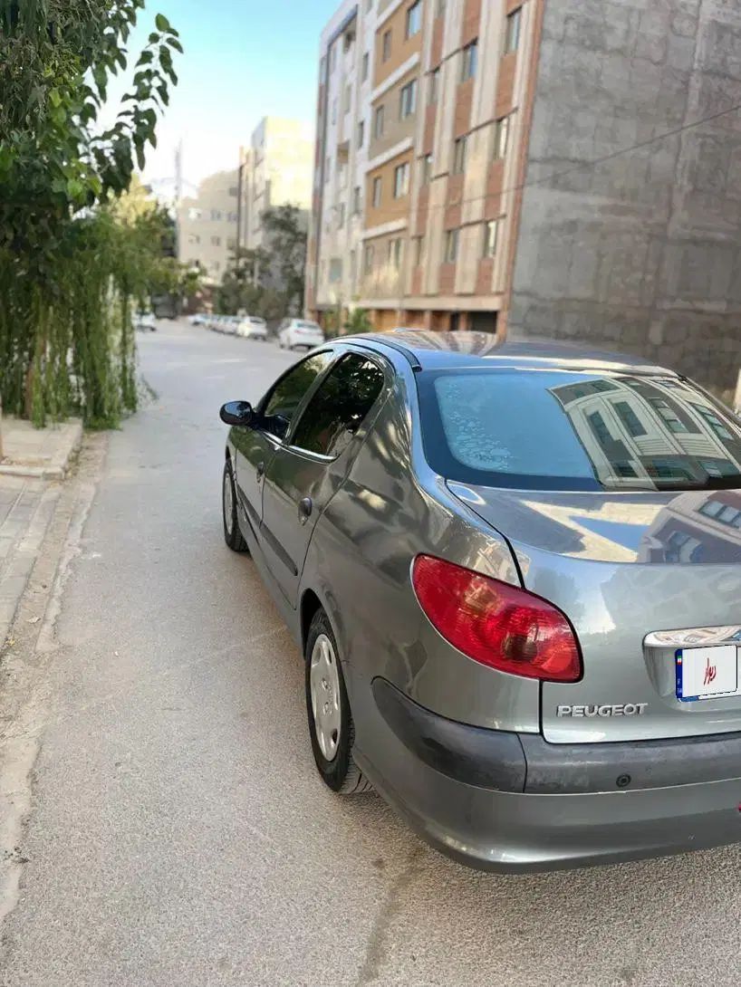 پژو ۲۰۶ صندوق دار v8 - 1394