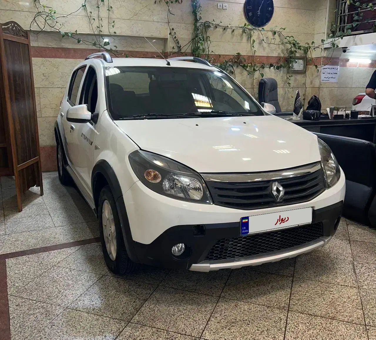 خودرو رنو، ساندرو استپ وی آگهی ann_20363280