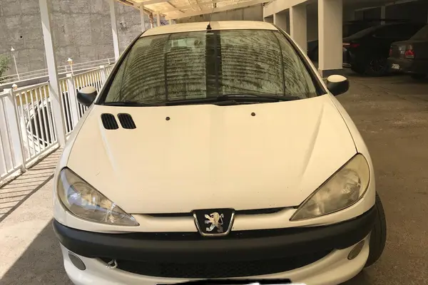 پژو ۲۰۶ صندوق دار v8 - 1390