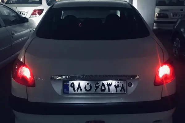 پژو ۲۰۶ صندوق دار v8 - 1390