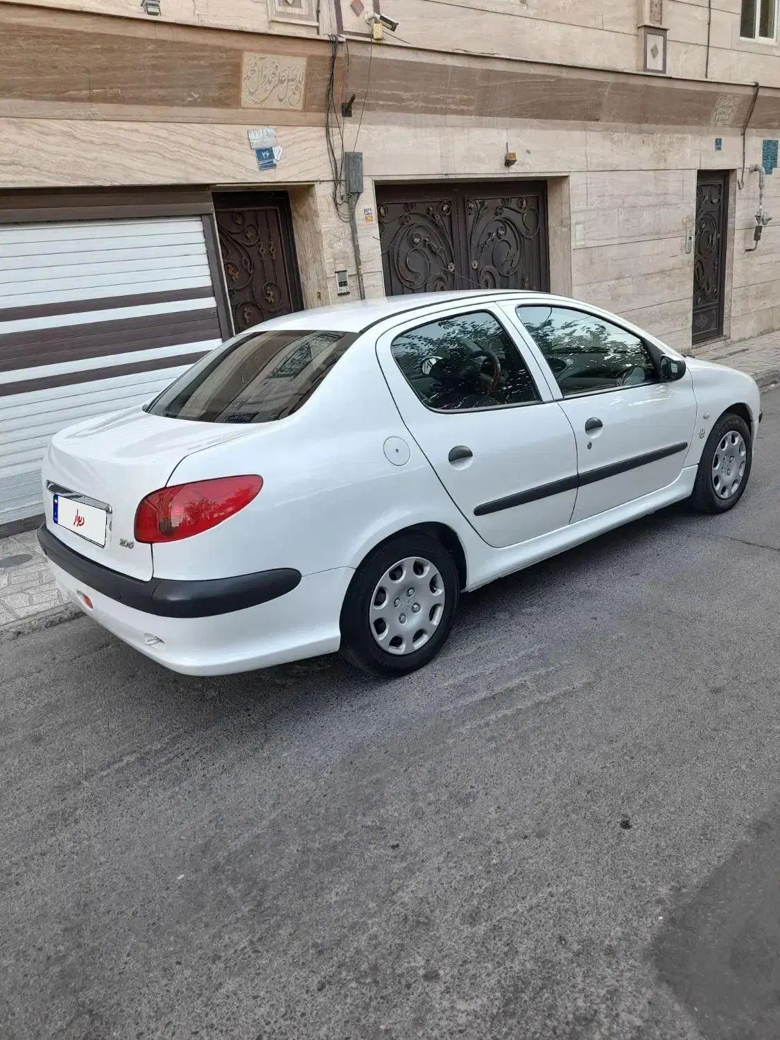 پژو ۲۰۶ صندوق دار v8 - 1395
