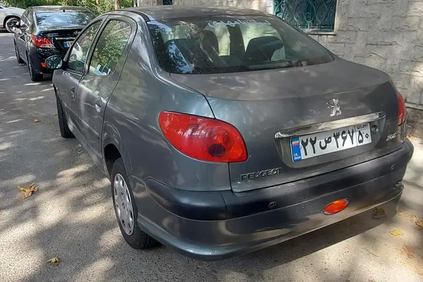 پژو ۲۰۶ صندوق دار v8 - 1392