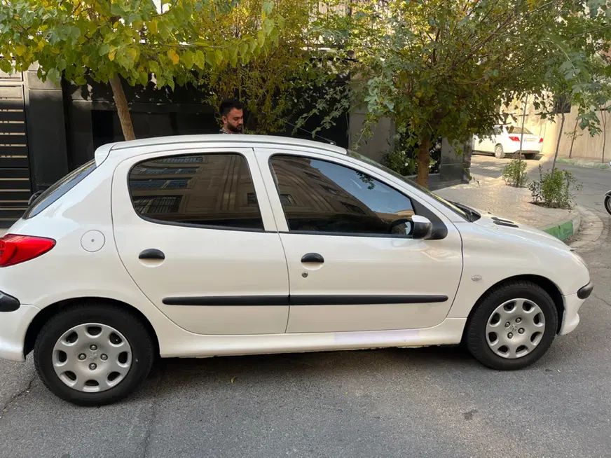 پژو 206 تیپ 2 - 1396