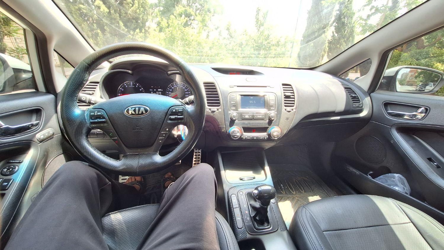 کیا سراتو 2.0 لیتر اتوماتیک GT لاین - 2014