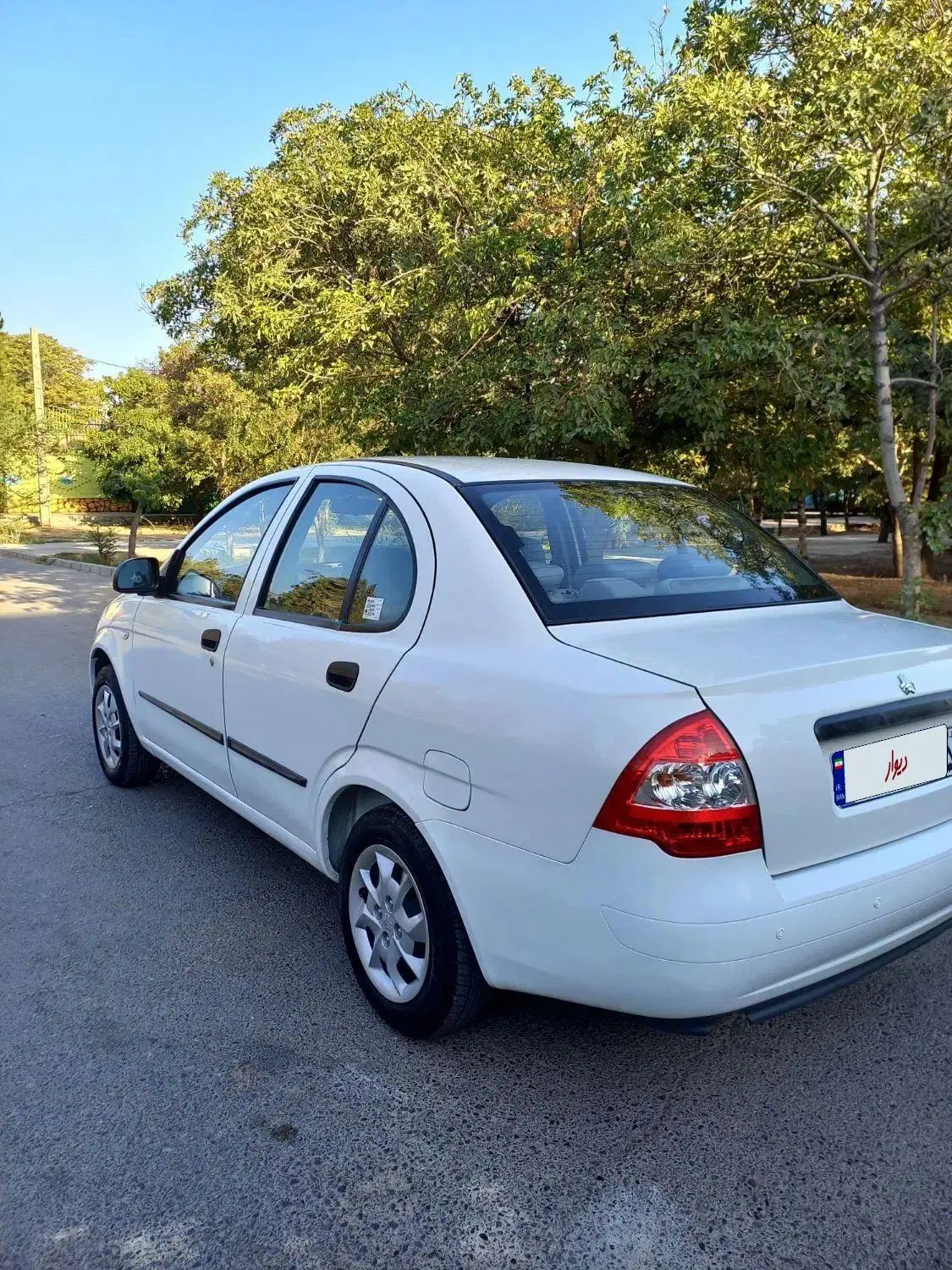 تیبا صندوق دار SX - 1400
