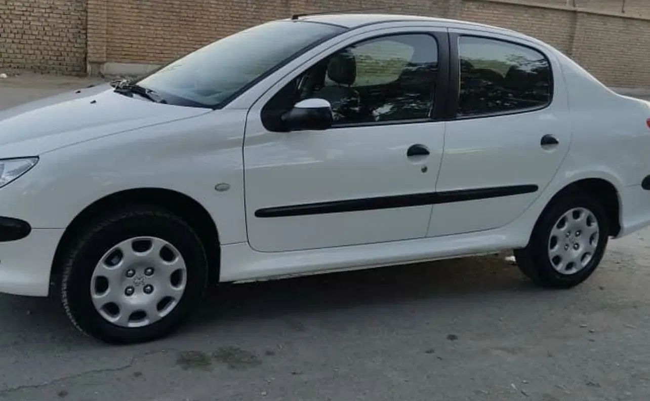 پژو ۲۰۶ صندوق دار v8 - 1389