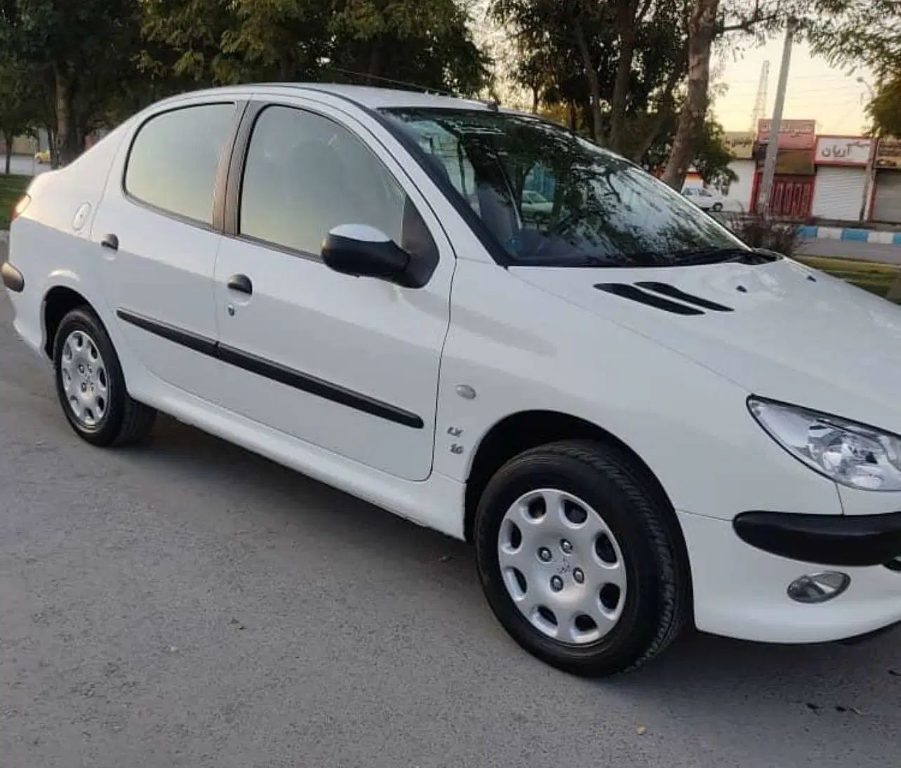 پژو ۲۰۶ صندوق دار v8 - 1389
