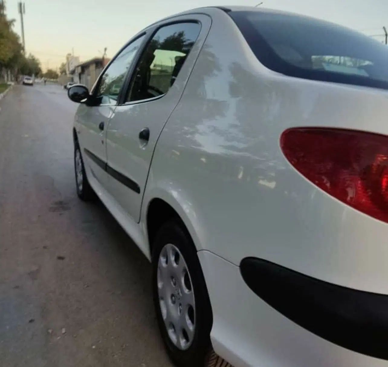 پژو ۲۰۶ صندوق دار v8 - 1389