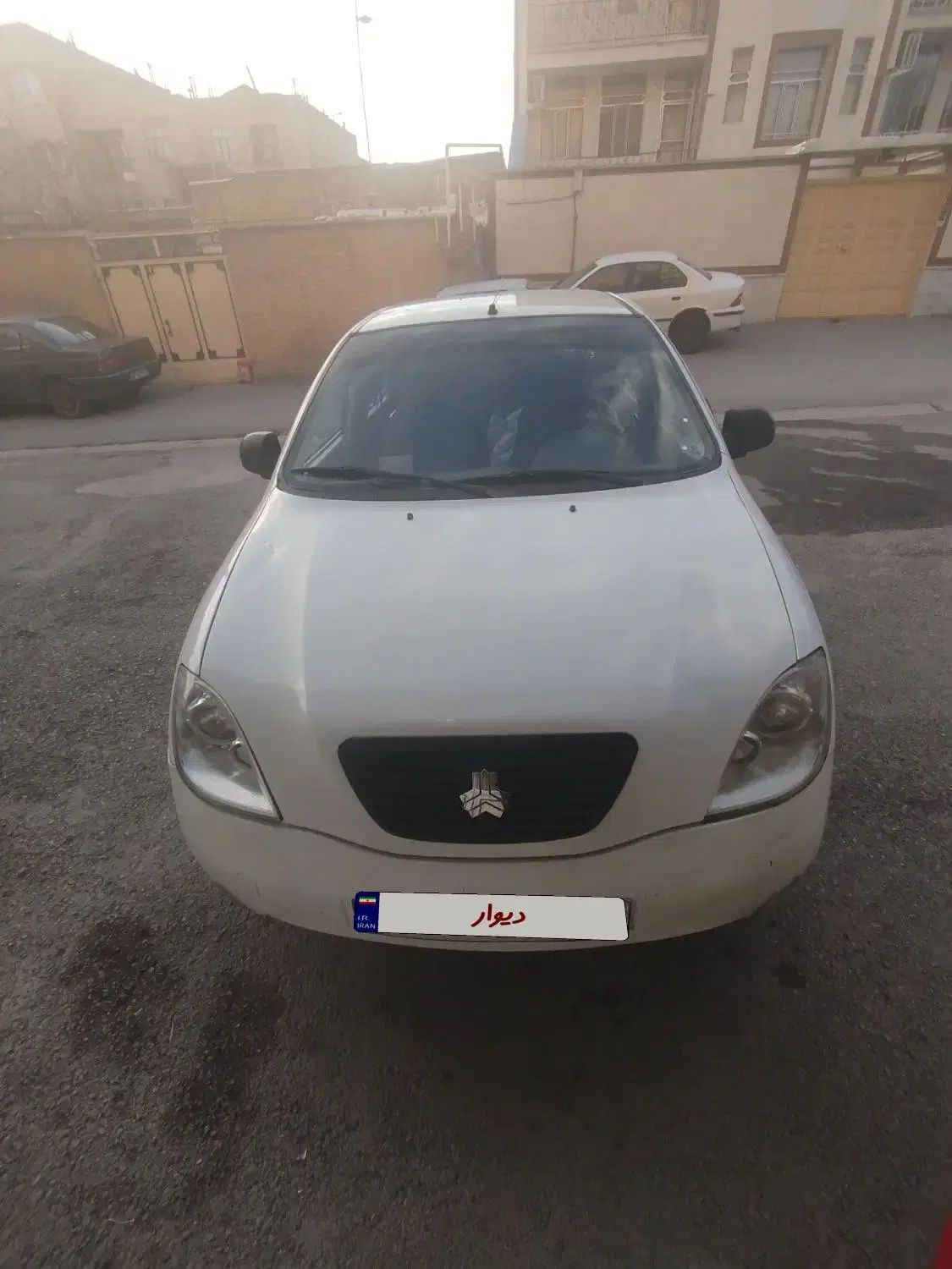 تیبا صندوق دار SX - 1396