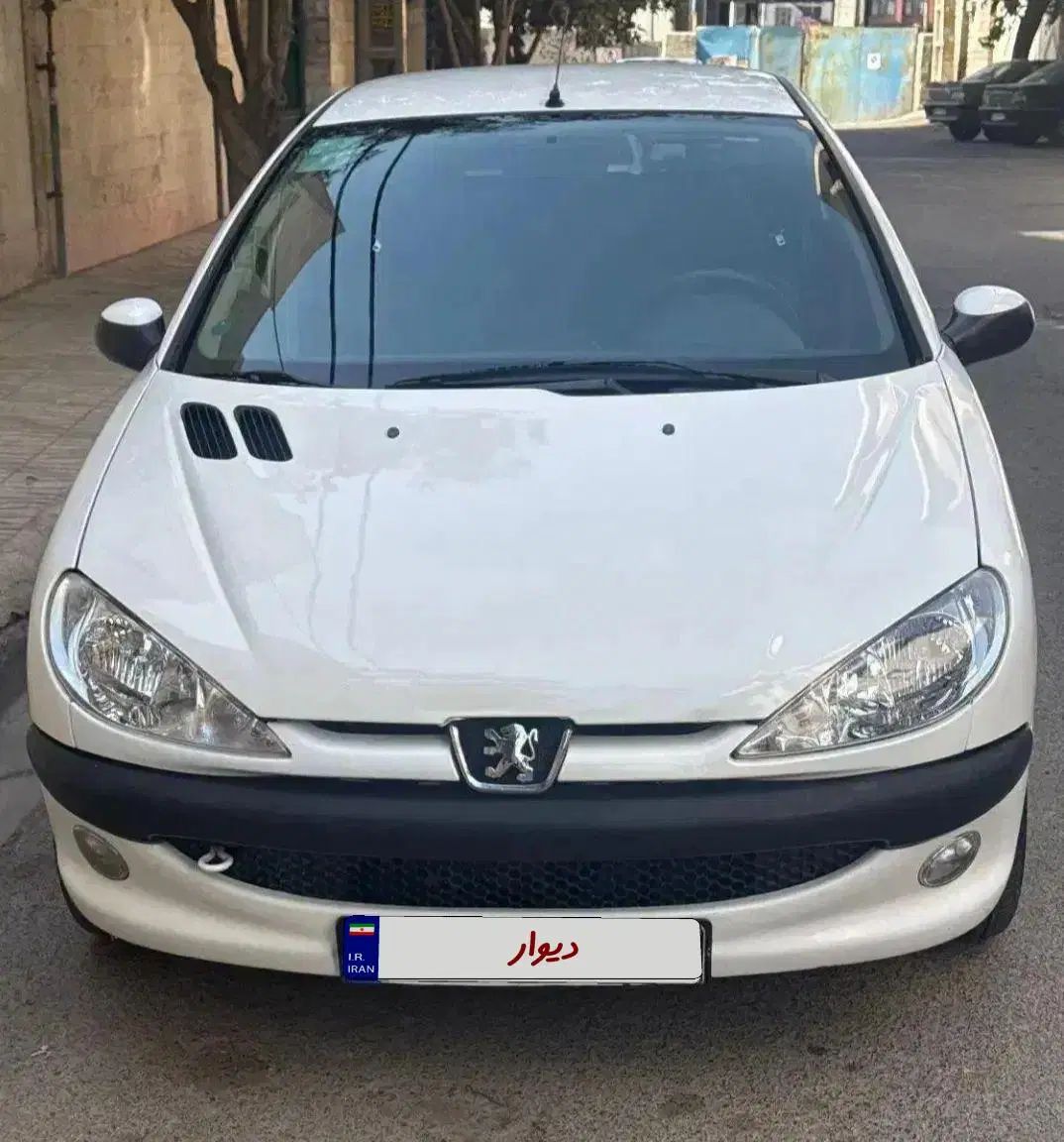پژو ۲۰۶ صندوق دار v8 - 1394