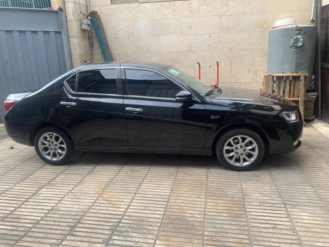 دنا پلاس توربو ۵ دنده 4 ایربگ - 1400