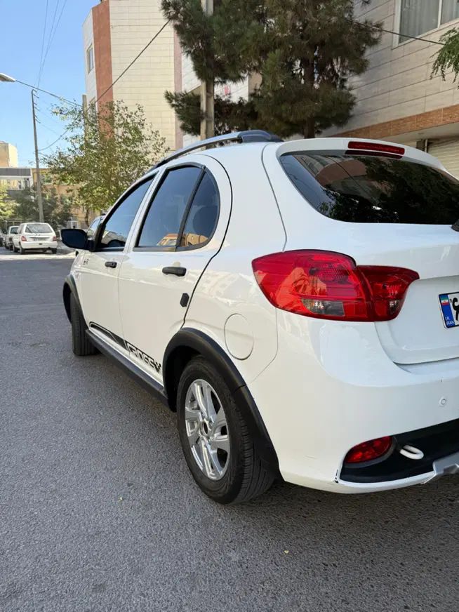 کوییک R دنده‌ای - 1399