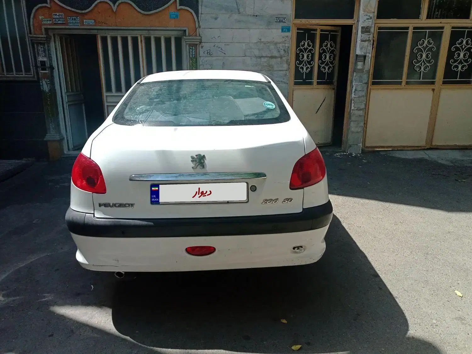 پژو ۲۰۶ صندوق دار v8 - 1396