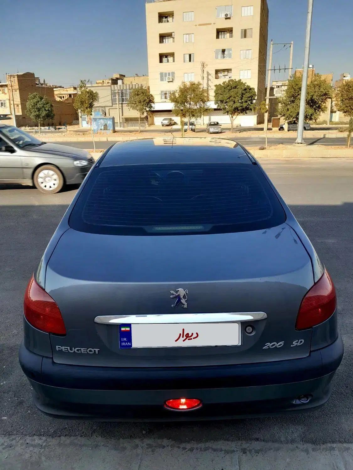 پژو ۲۰۶ صندوق دار v10 - 1387