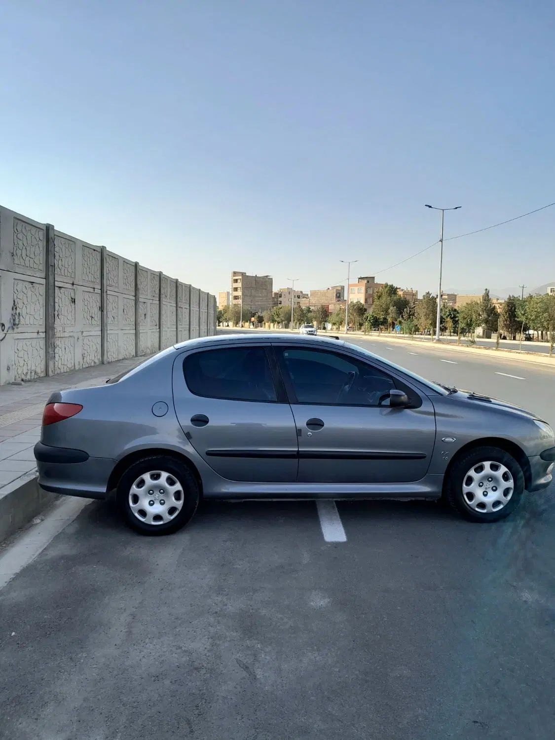 پژو ۲۰۶ صندوق دار v10 - 1387