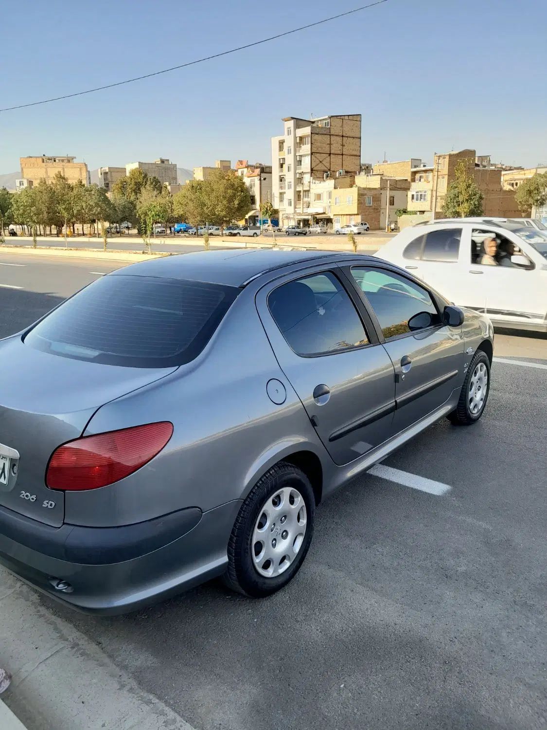 پژو ۲۰۶ صندوق دار v10 - 1387