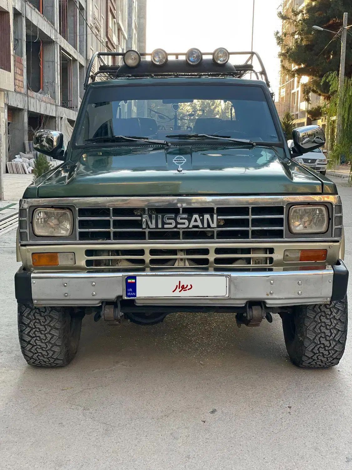 نیسان پاترول دو درب دنده‌ای - 1997