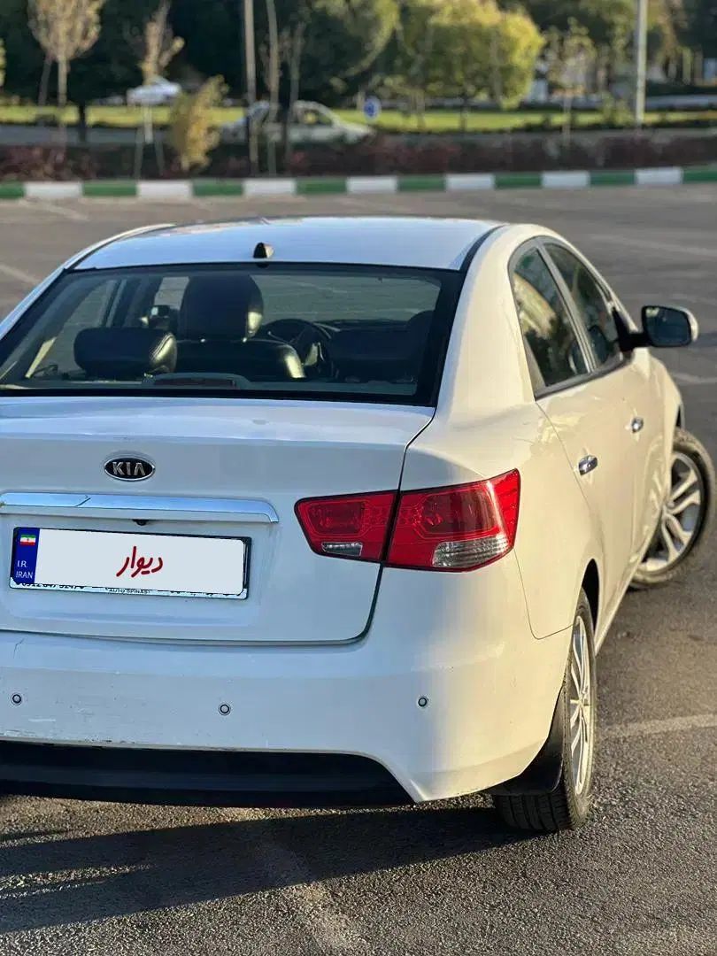کیا سراتو 2.0 لیتر اتوماتیک GT لاین - 2017