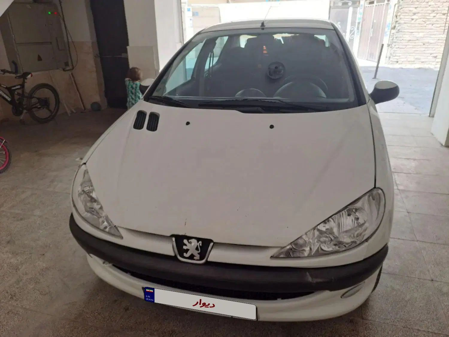 پژو ۲۰۶ صندوق دار v8 - 1390