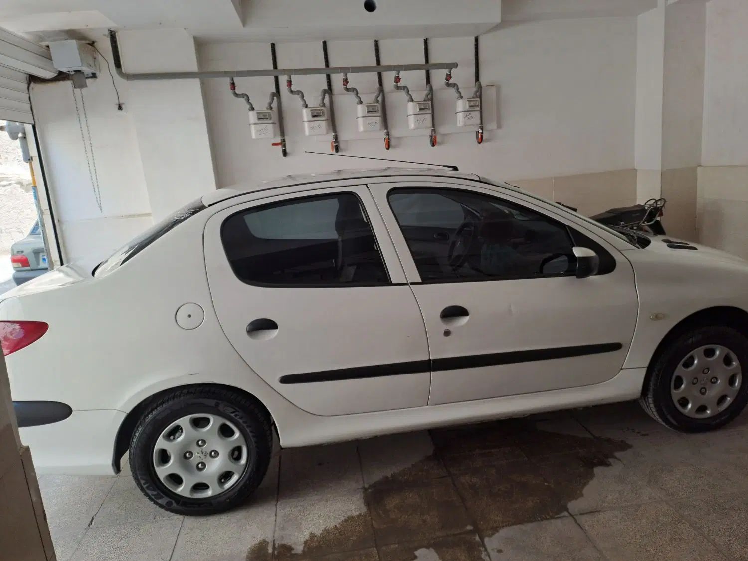 پژو ۲۰۶ صندوق دار v8 - 1390