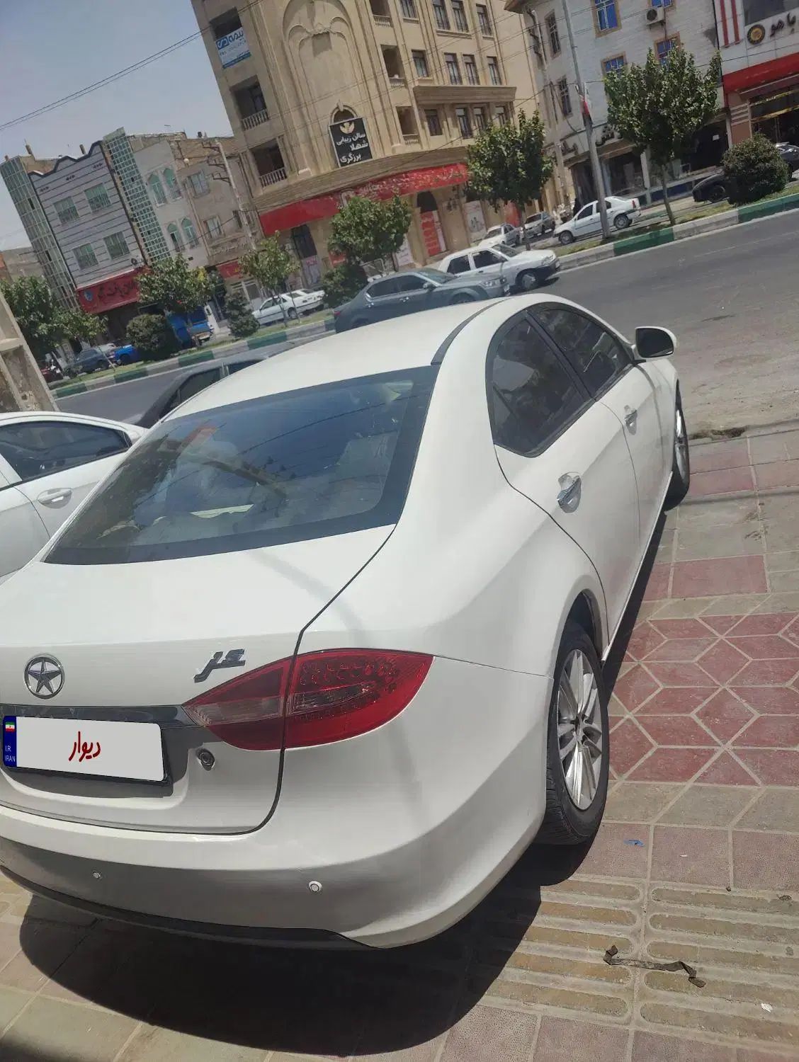جک J5 اتوماتیک - 1393