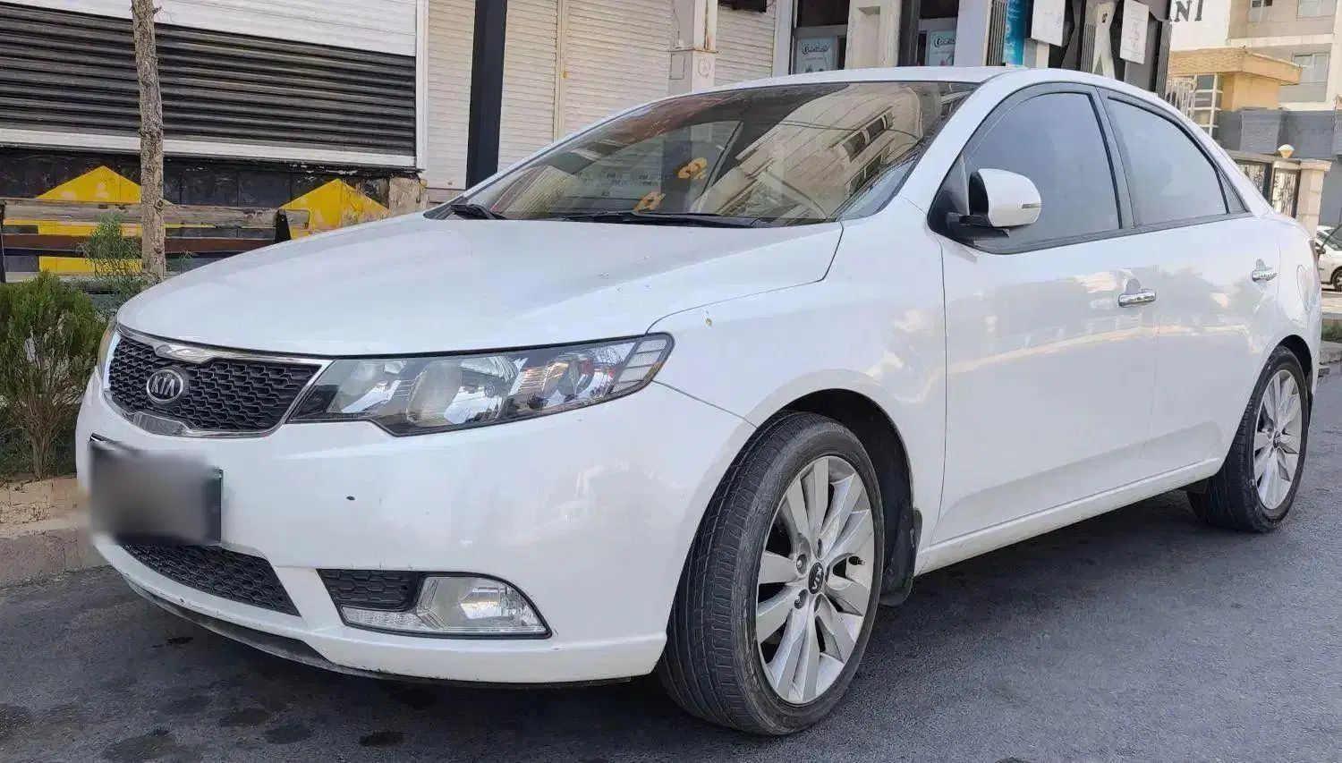 کیا سراتو 2.0 لیتر اتوماتیک GT لاین - 2013