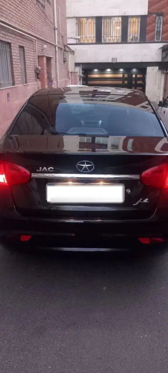 جک J4 اتوماتیک آپشنال - 1402
