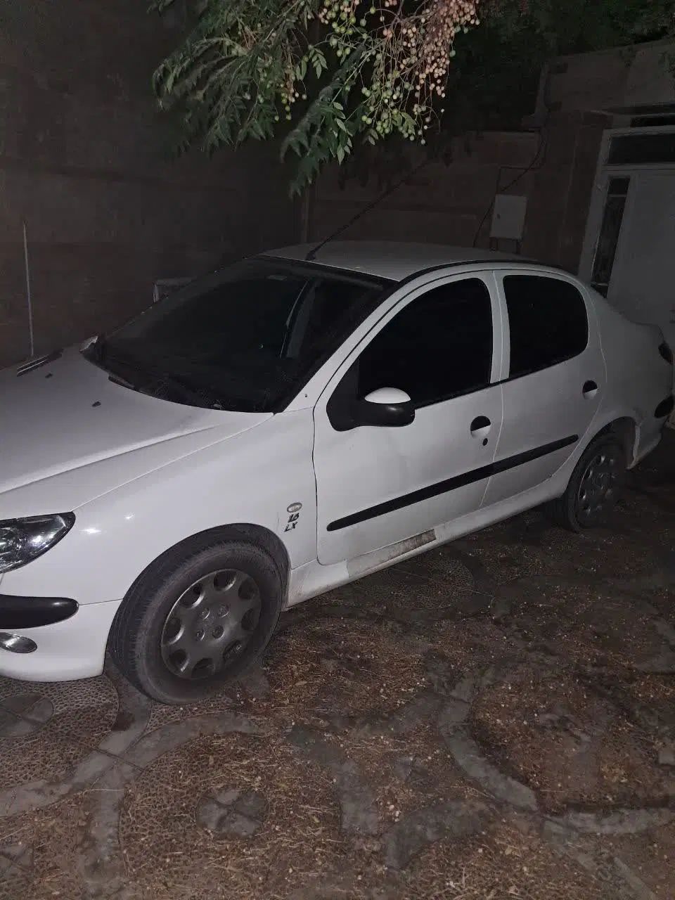 پژو ۲۰۶ صندوق دار v8 - 1399