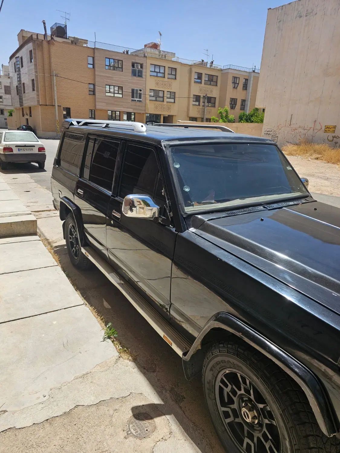 نیسان پاترول چهار درب 6 سیلندر - 1374