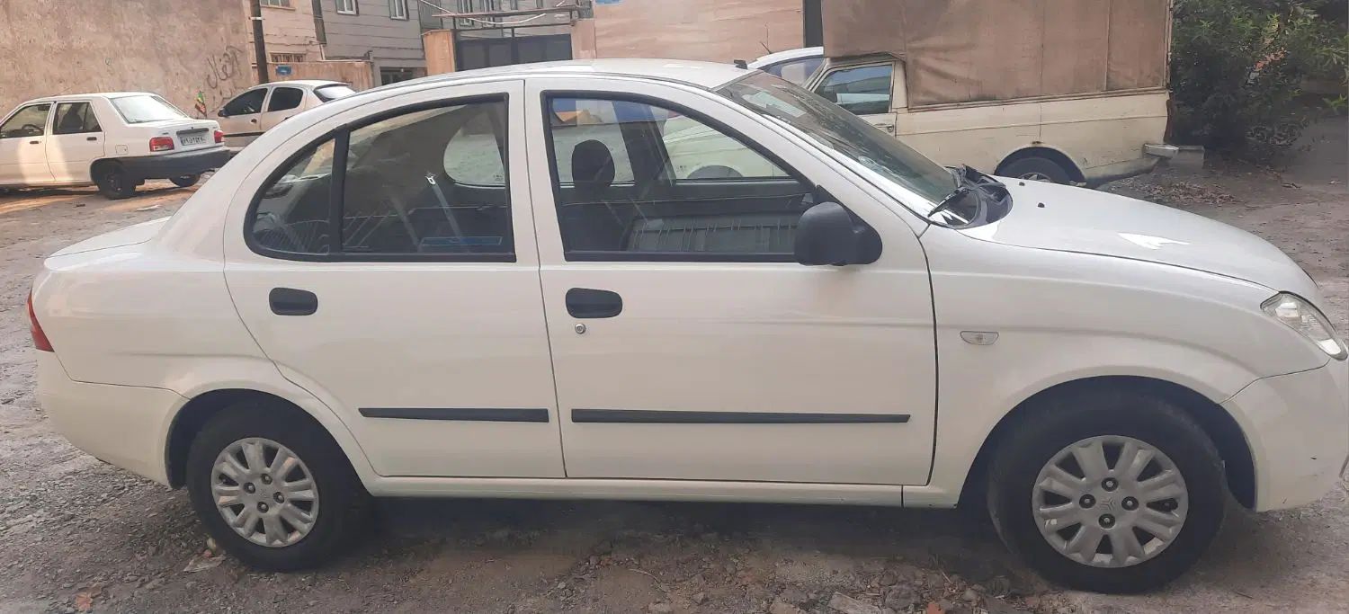 تیبا صندوق دار SX - 1401