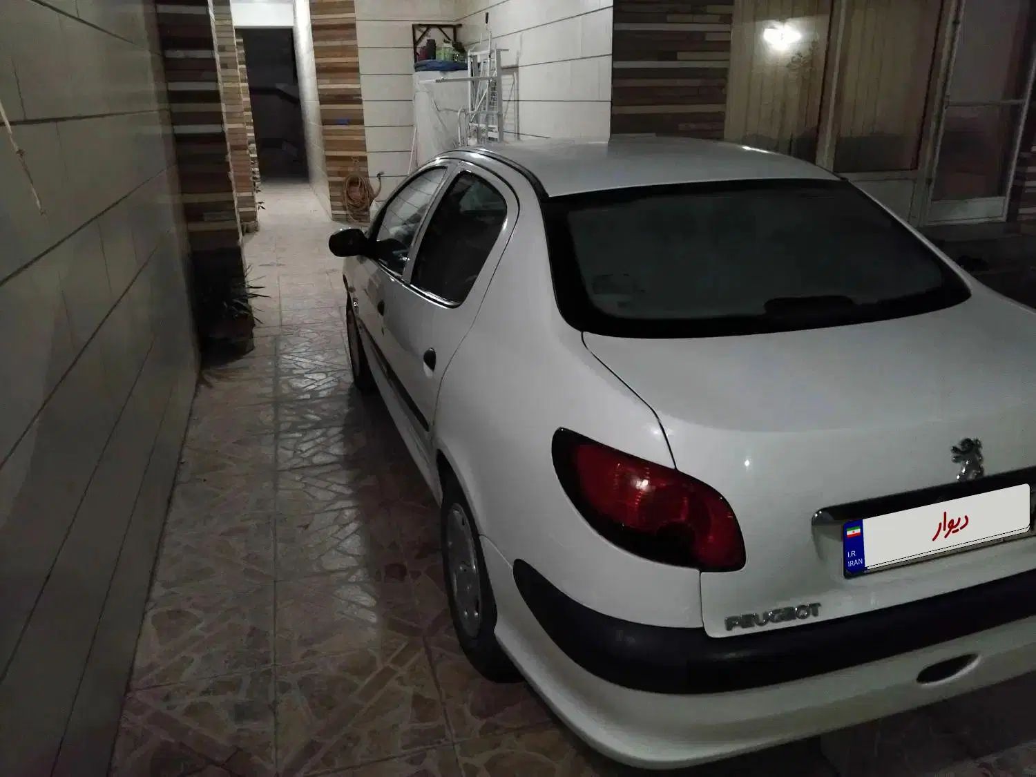 پژو ۲۰۶ صندوق دار v8 - 1389