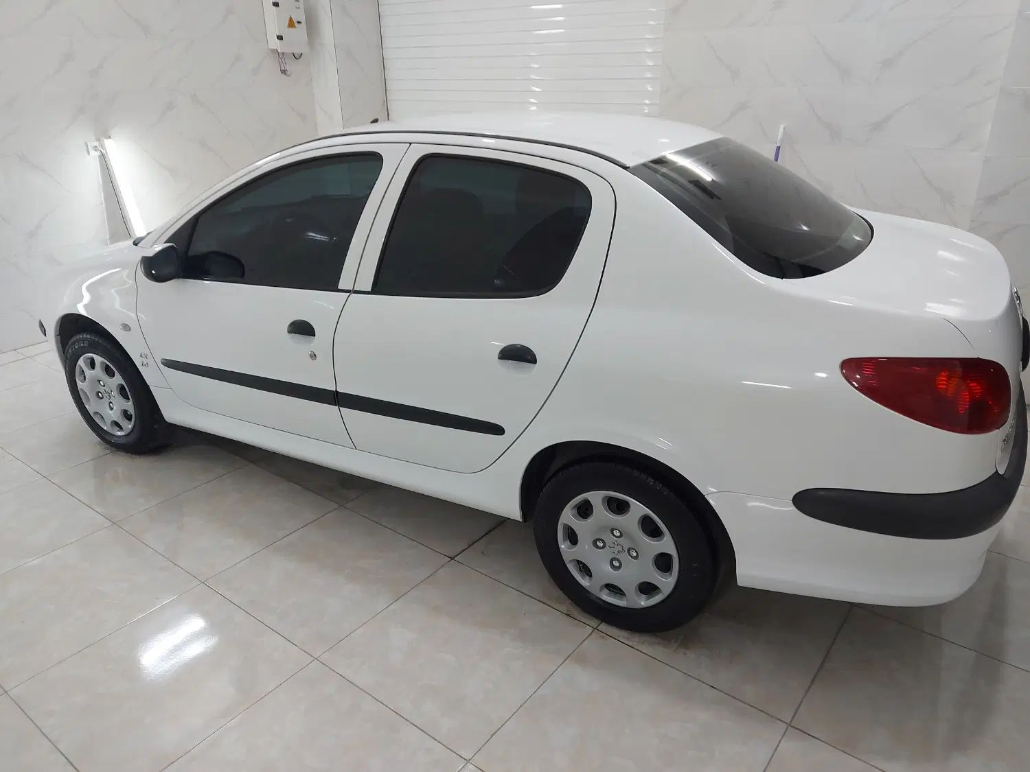 پژو ۲۰۶ صندوق دار v8 - 1399