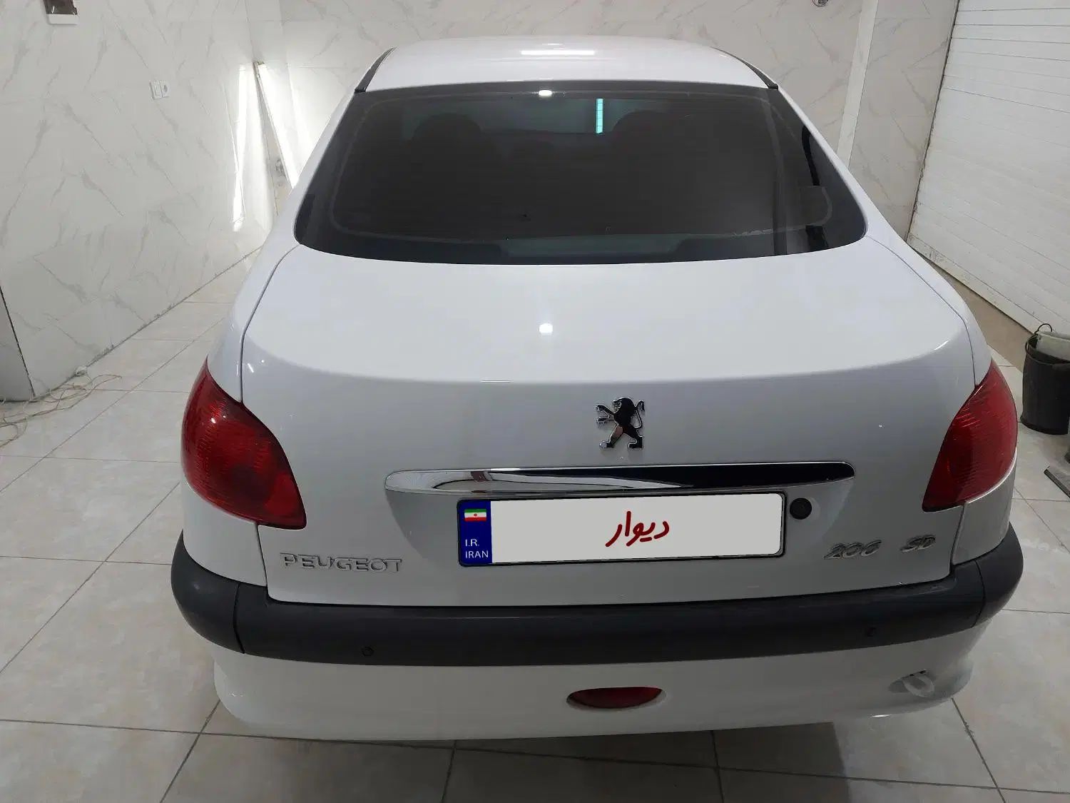 پژو ۲۰۶ صندوق دار v8 - 1399