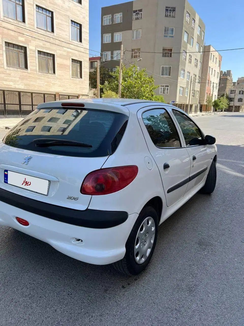 پژو 206 تیپ 2 - 1395