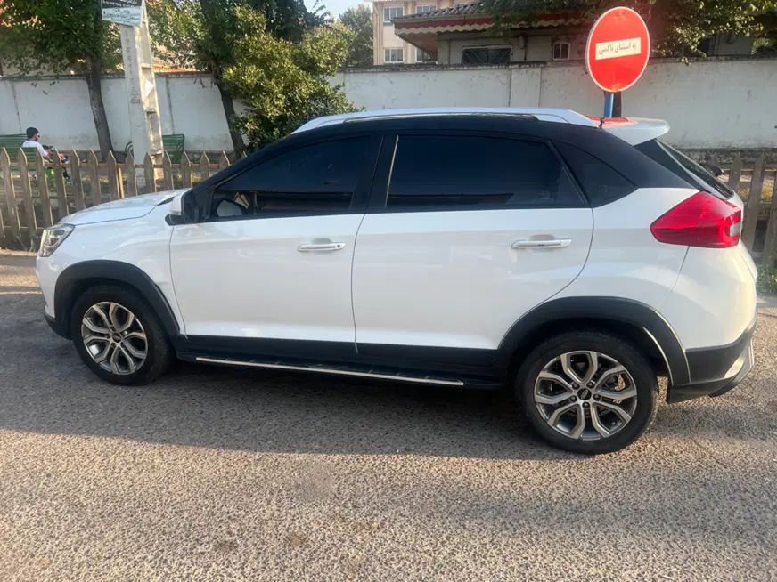 ام وی ام X22 دنده‌ای لاکچری - 1397