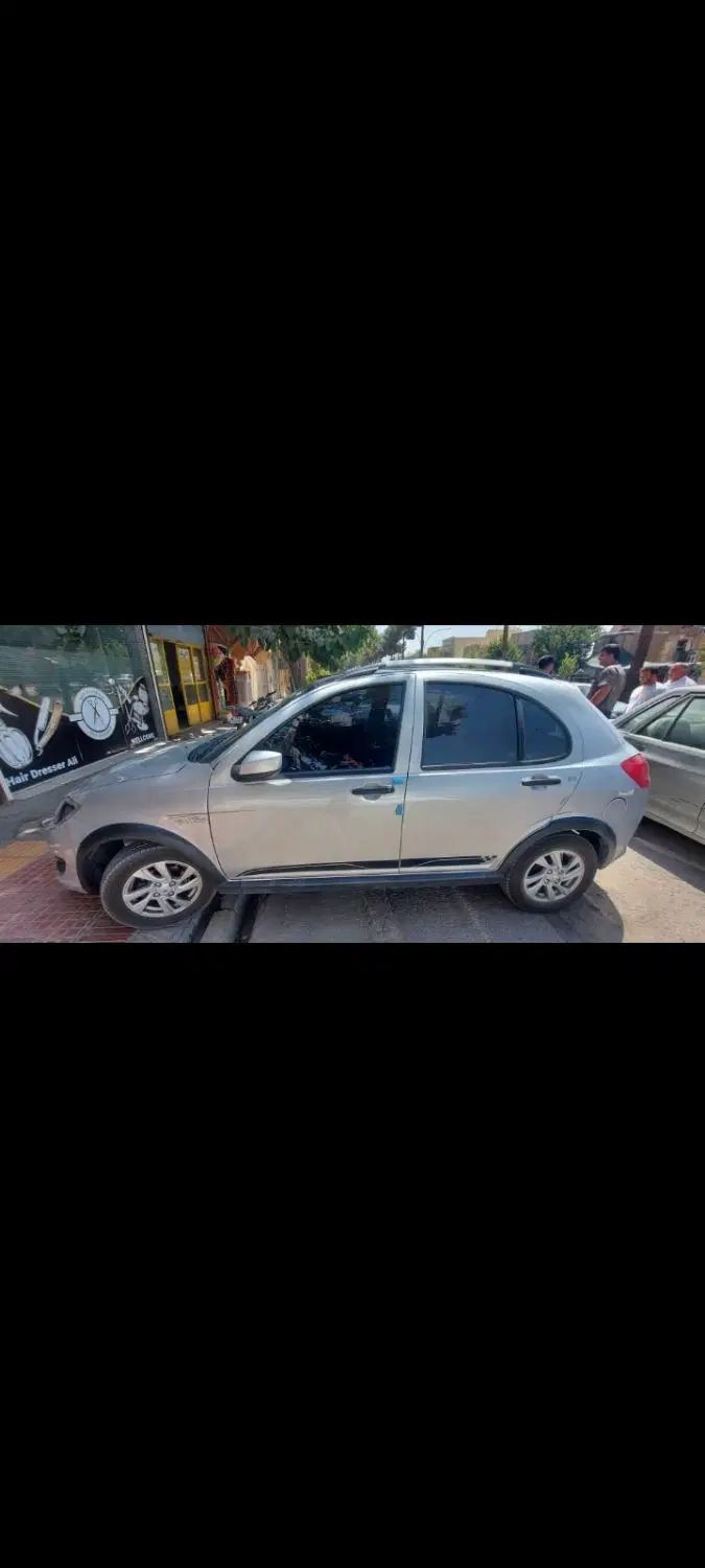 کوییک R دنده‌ای - 1403