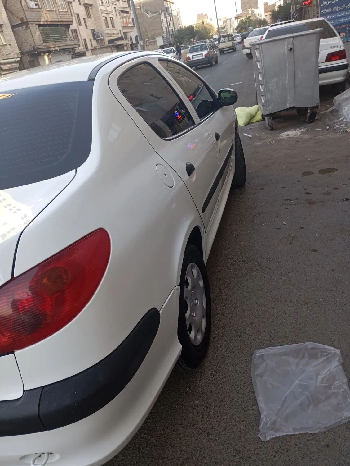 پژو ۲۰۶ صندوق دار v8 - 1396