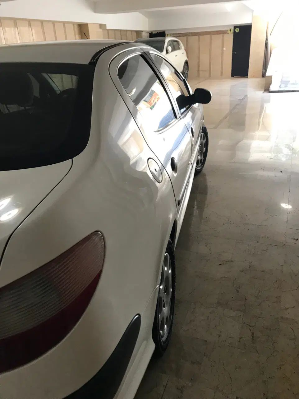 پژو ۲۰۶ صندوق دار v8 - 1390