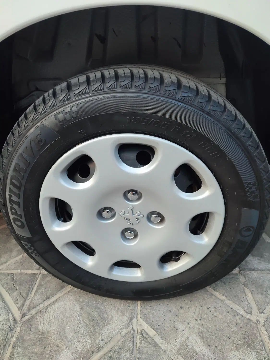 پژو ۲۰۶ صندوق دار v8 - 1396