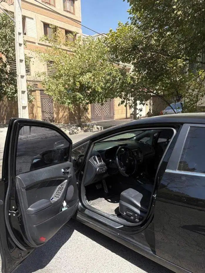 کیا سراتو 2.0 لیتر اتوماتیک GT لاین - 2017