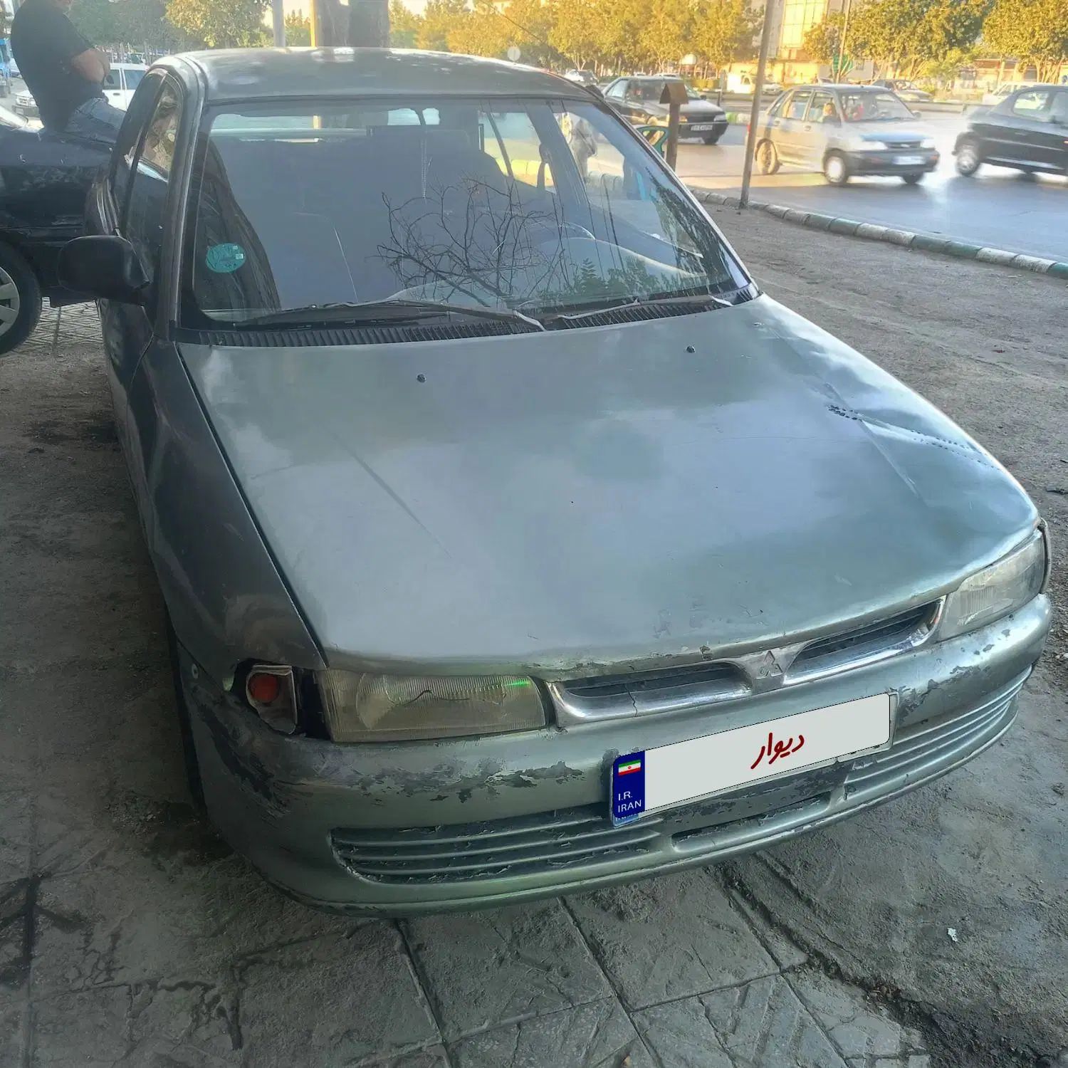 میتسوبیشی لنسر 1.6 لیتر دنده ای - 1995