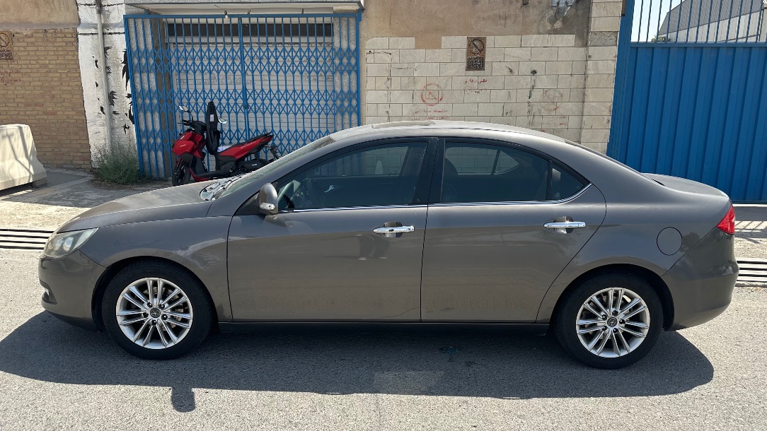 جک J5 اتوماتیک - 1395