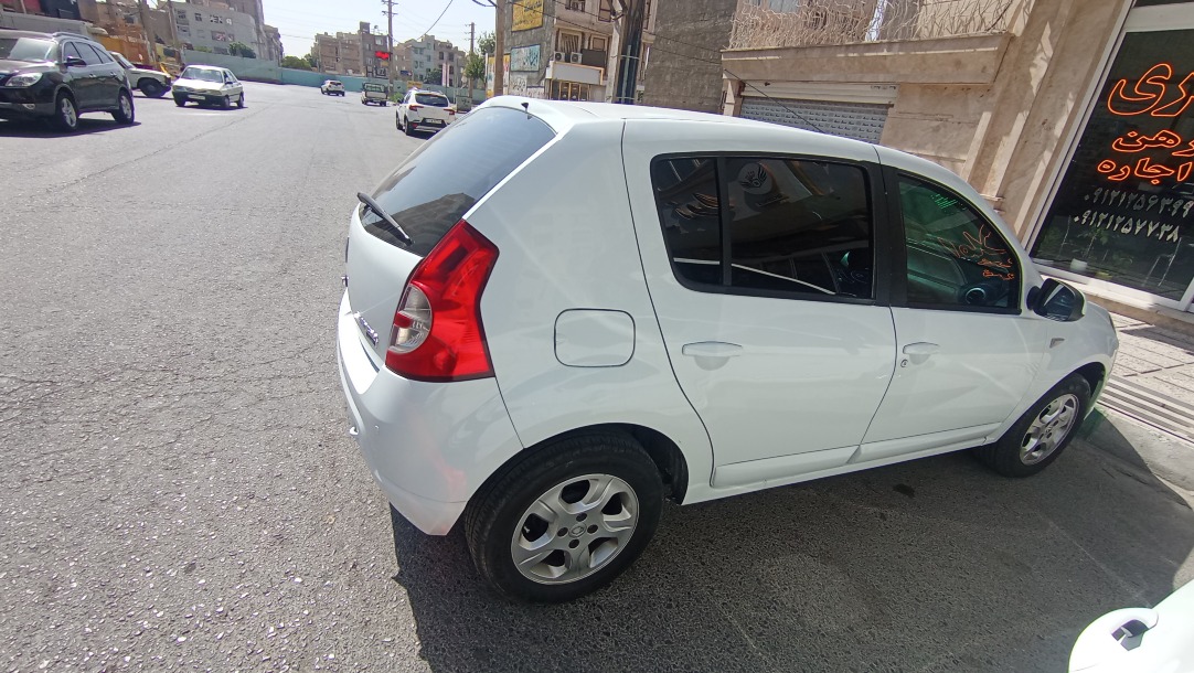 رنو ساندرو اتوماتیک - 1397