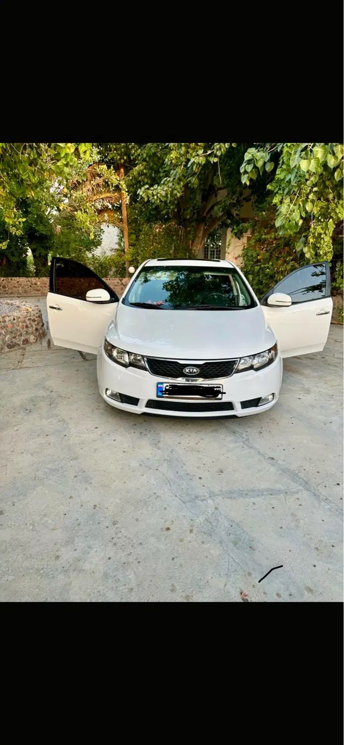 کیا سراتو 2.0 لیتر اتوماتیک GT لاین - 2011