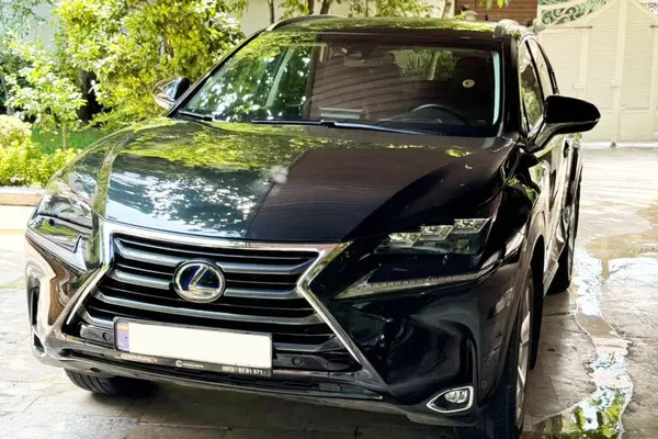 لکسوس NX هیبرید 300H - 2016
